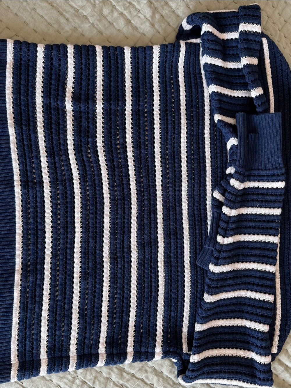 Women’s medium Sweater